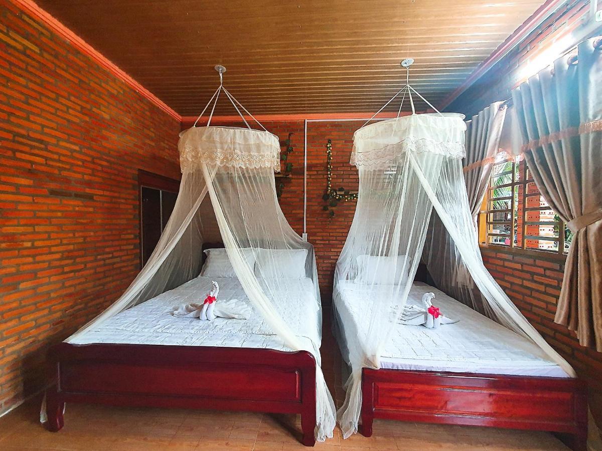 Cat Tien Farmer Lodge Quan Tom Экстерьер фото